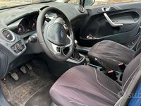 Usata Ford Fiesta 96 CV (70 kW) 2012 Blu Utilitaria