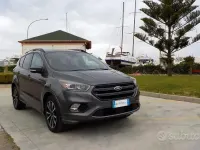 Usata Ford Kuga ST 179 CV (131 kW) 2017 Grigio SUV