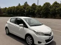 Usata Toyota Yaris Lounge 69 CV (50 kW) 2012 Utilitaria