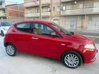 Usata Lancia Ypsilon Platinum 69 CV (50 kW) 2016 Rosso Utilitaria