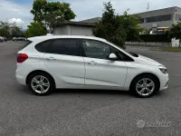 Usata BMW 218 Luxury Line 150 CV (110 kW) 2016 Bianco Station wagon