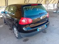 Usata VW Golf V 105 CV (77 kW) 2004 Nero Utilitaria