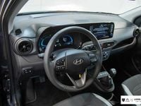 Nuova Hyundai i10 61 CV (44 kW) 2026 Vibrant blue pearl Utilitaria