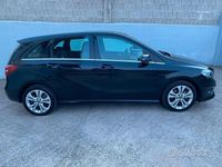Usata Mercedes B180 136 CV (100 kW) 2018 Nero Monovolume