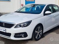 Usata Peugeot 308 Active 102 CV (75 kW) 2019 Bianco Berlina