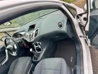 Usata Ford Fiesta 92 CV (67 kW) 2010 Bianco Berlina