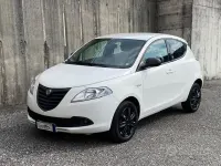 Usata Lancia Ypsilon 84 CV (61 kW) 2014 Bianco Utilitaria