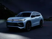 Nuova VW Tayron R-line Plus 150 CV (110 kW) 2026 Dolomite silver metallizzato SUV