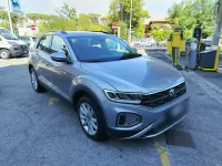 Usata VW T-Roc Style 110 CV (80 kW) 2024 Grigio SUV