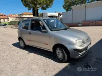 Usata Fiat 600 54 CV (39 kW) 2002 Grigio Berlina
