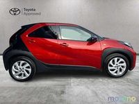 Usata Toyota Aygo X Trend 72 CV (52 kW) 2022 Rosso SUV
