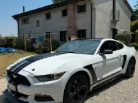 Usata Ford Mustang 291 CV (214 kW) 2022 Bianco Coupé