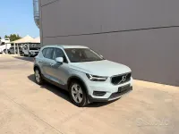Usata Volvo XC40 Business Edition 150 CV (110 kW) 2019 Bluazzurro SUV