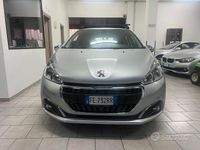 Usata Peugeot 208 Active 82 CV (60 kW) 2016 Grigio Utilitaria