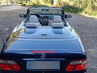 Usata Mercedes CLK200 192 CV (141 kW) 1999 Blu Cabrio
