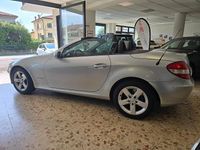 Usata Mercedes SLK200 163 CV (119 kW) 2006 Argento Cabrio