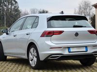 Usata VW Golf VIII Style 131 CV (96 kW) 2023 Argento Berlina