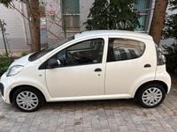 Usata Citroën C1 Attraction 68 CV (50 kW) 2012 Bianco Utilitaria