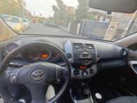 Usado Toyota RAV4 177 CV (130 kW) 2008 Gris SUV