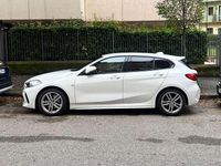 Usata BMW 116 M Sport 116 CV (85 kW) 2021 Bianco Utilitaria