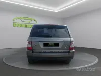 Usata Land Rover Range Rover Sport SE 272 CV (200 kW) 2009 Grigio SUV