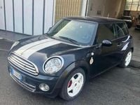 Usata Mini Cooper D 109 CV (80 kW) 2007 Nero Utilitaria