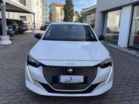 Usata Peugeot e-208 Active 100 kW (136 CV) 2022 Bianco / pastello Utilitaria