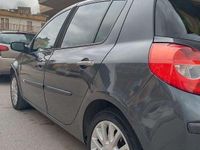 Usata Renault Clio III LE 86 CV (63 kW) 2007 Grigio Berlina