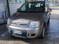 Usata Fiat Panda 4x4 Climbing 74 CV (54 kW) 2011 Grigio Utilitaria