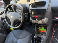 Gebraucht Peugeot 107 68 PS (50 kW) 2005 Grau Kleinwagen