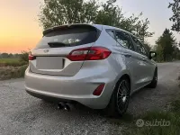 Begagnad Ford Fiesta 70 HK (51 kW) 2019 Grå Halvkombi