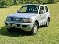 Usata Mitsubishi Pajero 99 CV (72 kW) 2001 Argento SUV
