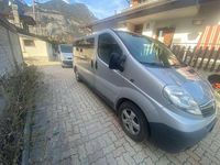 Usata Opel Vivaro 114 CV (83 kW) 2010 Argento Monovolume