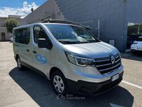 Usata Renault Trafic 150 CV (110 kW) 2024 Argento Monovolume