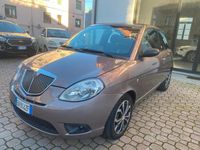 Usata Lancia Ypsilon 77 CV (56 kW) 2010 Viola Utilitaria