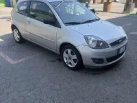 Usata Ford Fiesta Ghia 68 CV (50 kW) 2008 Grigio Utilitaria