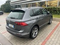 Usata VW Tiguan R-line 131 CV (96 kW) 2019 Grigio SUV