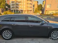 Usata Opel Insignia Cosmo 180 CV (132 kW) 2010 Grigio Station wagon