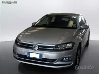 Usata VW Polo Comfortline 80 CV (58 kW) 2018 Grigio Utilitaria