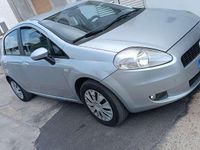 Usata Fiat Grande Punto 75 CV (55 kW) 2006 Grigio Utilitaria