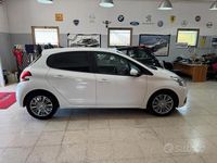 Usata Peugeot 208 Allure 101 CV (74 kW) 2019 Bianco Utilitaria