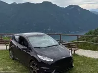 Usata Ford Fiesta ST 182 CV (133 kW) 2016 Nero Utilitaria