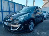 Usata Renault Scénic 110 CV (80 kW) 2010 Nero Monovolume