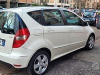 Usata Mercedes A180 Premium 108 CV (79 kW) 2011 Bianco Berlina
