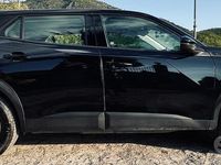 Usata Peugeot e-2008 100 kW (136 CV) 2021 Nero SUV