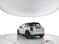 Usata Mini Cooper SE 135 kW (184 CV) 2021 Argento Utilitaria