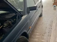 Usata Mercedes 190 109 CV (80 kW) 1991 Blu Berlina