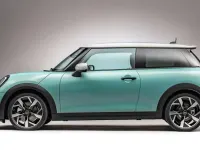 Nuova Mini Cooper 114 kW (156 CV) 2025 Argento Utilitaria