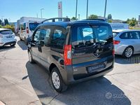 Usata Fiat Qubo Trekking 75 CV (55 kW) 2011 Nero Monovolume