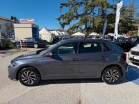 Usata VW Polo Life 90 CV (66 kW) 2024 Smoky grey metallizzato Utilitaria